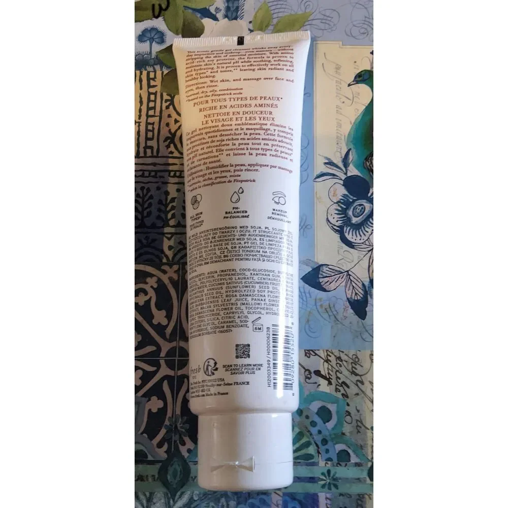 New~FRESH Soy Face Cleanser for All Skin Types~150ml/oz.